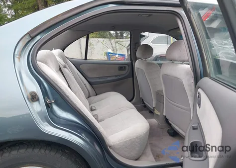 2001 Nissan Altima Gxe from USA, damaged, VIN 1N4DL01D01C126889